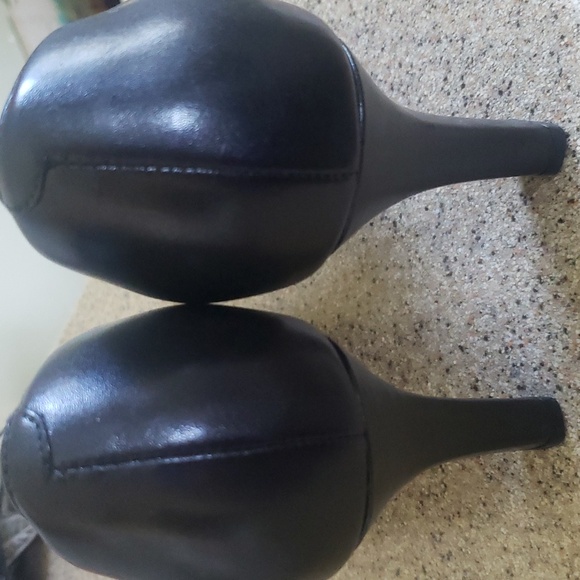 CLARKS Women's Artisan Black High Heels Sz. 8.5 - Picture 5 of 8